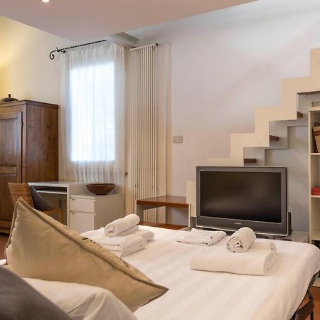 Casa Santa Croce Apartment ฟลอเรนซ์ ภายนอก รูปภาพ