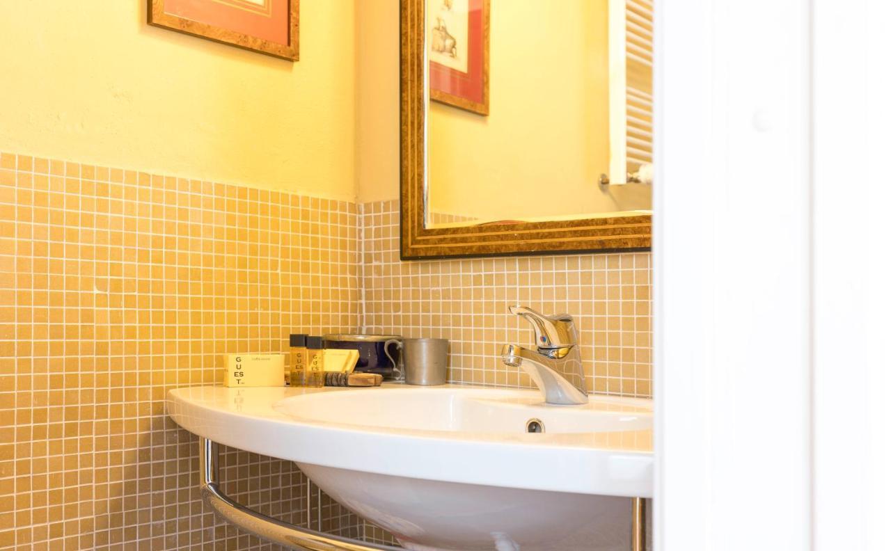 Casa Santa Croce Apartment ฟลอเรนซ์ ภายนอก รูปภาพ
